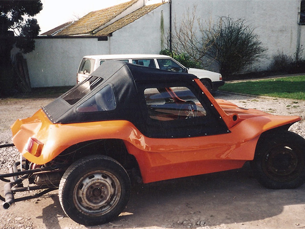 VW Beach Buggy - Stanley Trimmers