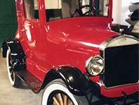 View image: 1 of 3, album: Ford Model T - Stanley Trimmers